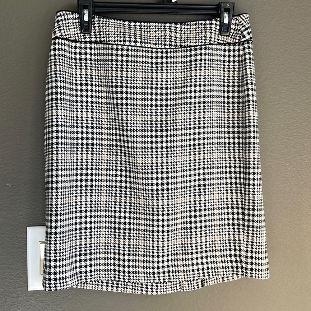 Banana Republic tweed pencil skirt